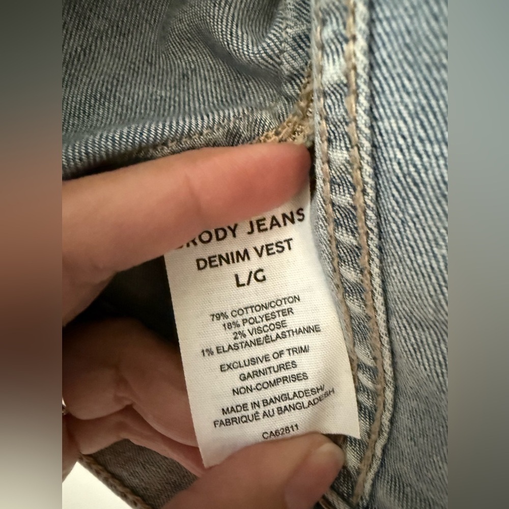 BNWT Brody Jeans Denim Vest, size large. - Picture 7 of 7